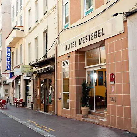 L'esterel Hotel 2*