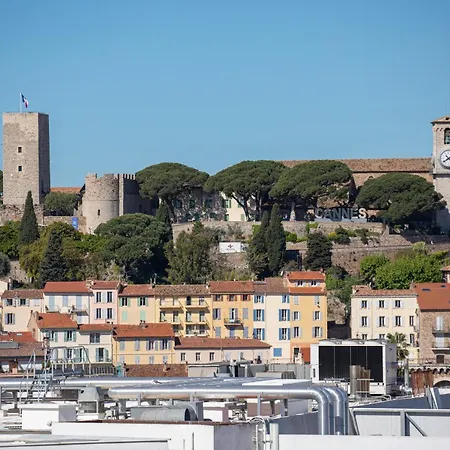 لاستيريل فندق