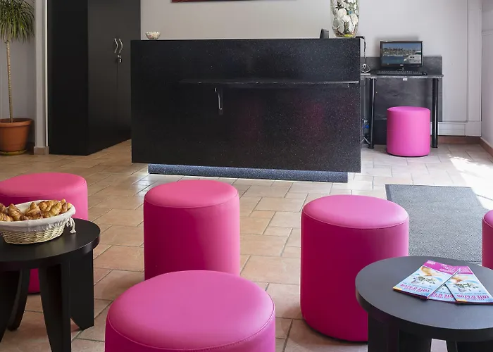 فندق لاستيريل 2*