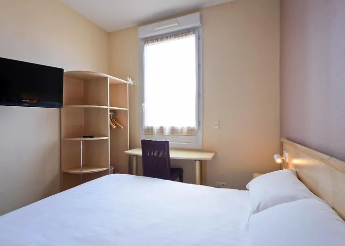 فندق لاستيريل كان