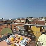 L'esterel Отель 2*