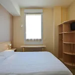 Отель L'esterel 2*