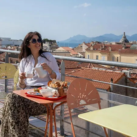 爱斯特尔酒店 2*