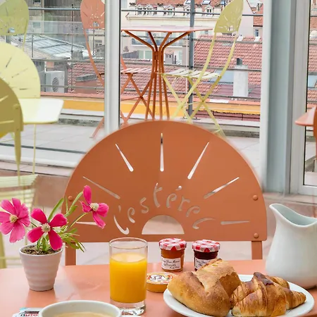 L'esterel Ξενοδοχείο 2*