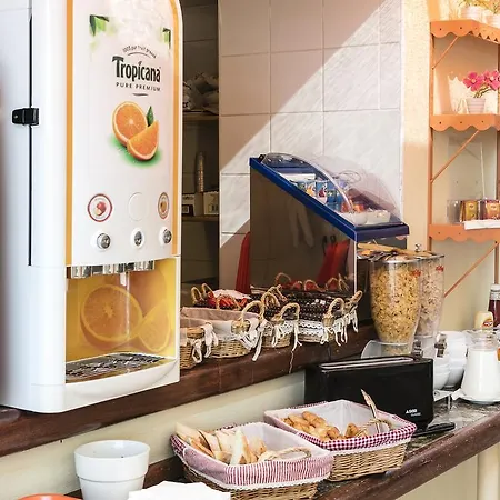 爱斯特尔酒店 2* 戛纳