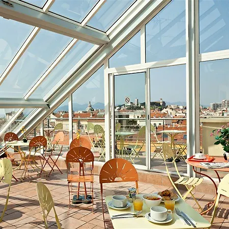 爱斯特尔酒店 酒店