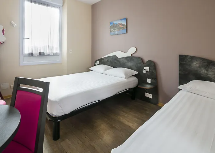 レステレル ホテル 2*